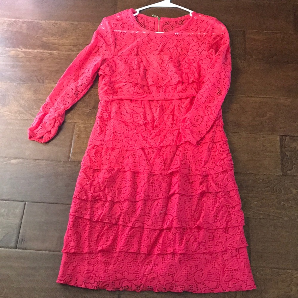 Very flattering coral dress